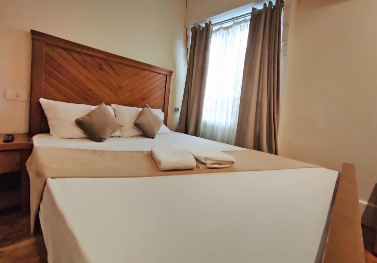 Hostel House *